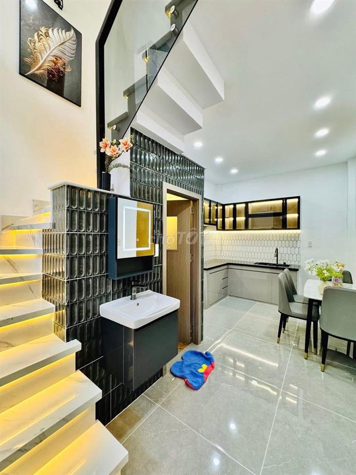 Đường Số 2 Hạnh Thông, 3 tầng 3PN, ô tô nhỏ tới nhà, full nội thất