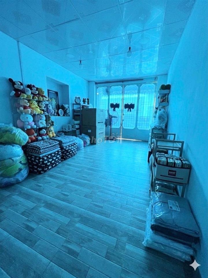 Bán nhà Gò Vấp, hẻm ô tô thông, sát sân bay TSN 8 phút