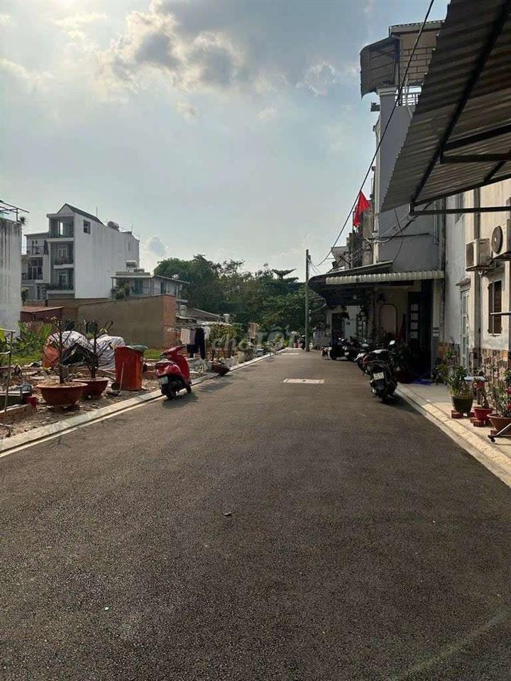 QUÁ HIẾM-ĐẤT RỘNG HẺM TO-GIÁ TỐT-BÁN LÔ ĐẤT HXH 6M-PHAN VĂN HỚN Q.12