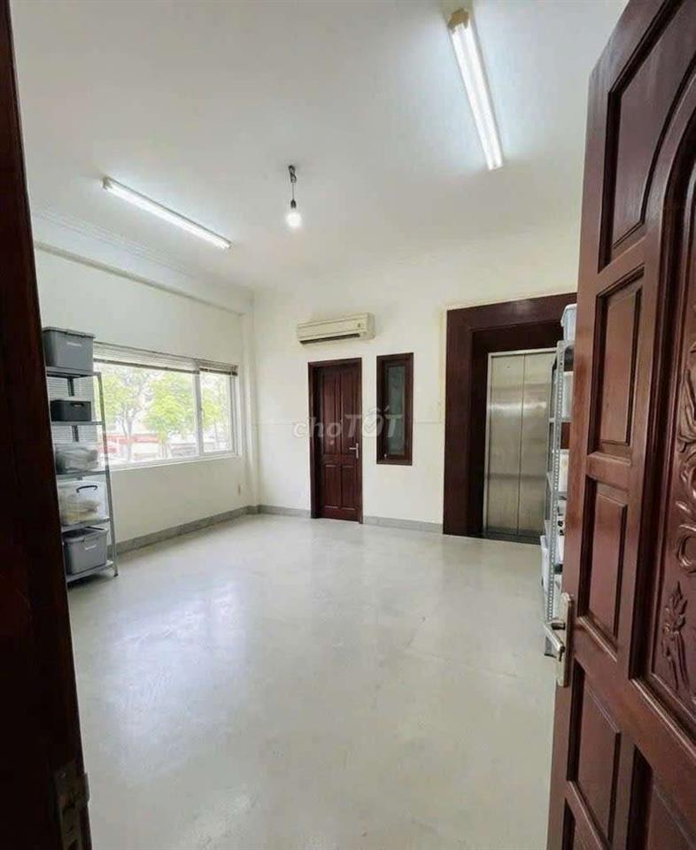QUẬN TÂN PHÚ-TÒA NHÀ TO-DÒNG TIỀN CAO-NHÀ 5×20-6 TẦNG-HẺM 8M-GÒ DẦU 