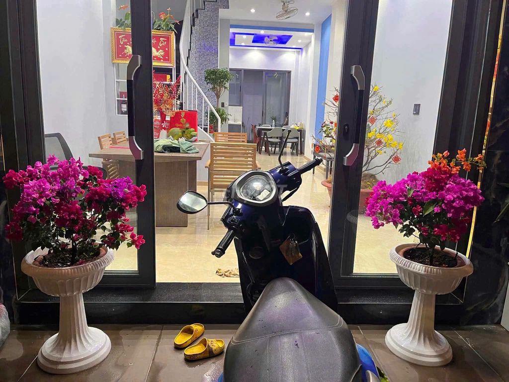 Bán nhà 4 tầng hẻm 910 Tân Kỳ Tân Quý Bình Tân