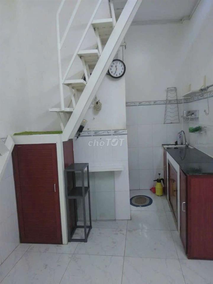 Chính chủ nhà Tú Mỡ 2 lầu sổ riêng