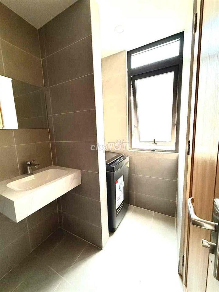 10x16m, đúc 6 tấm 716m², sau mặt tiền giá 17.6 tỷ