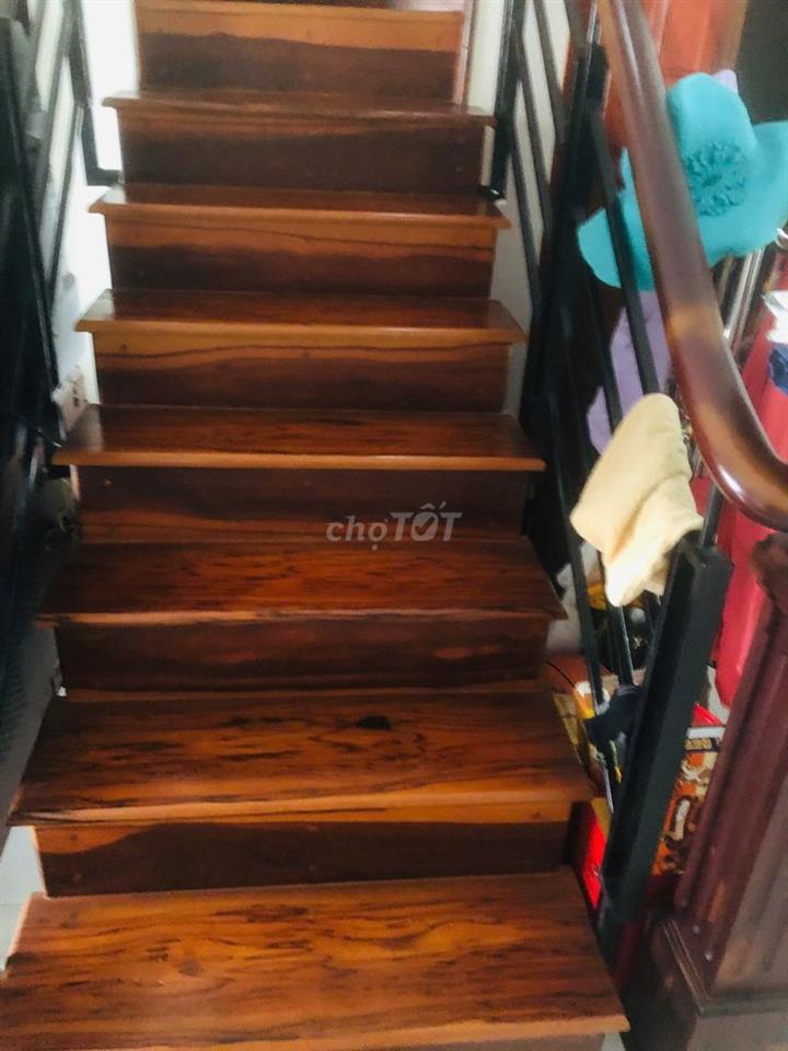 Chinh chủ cân bán nhà xây dựng kiên cố đã có sổ và hoàn công đầy đủ
