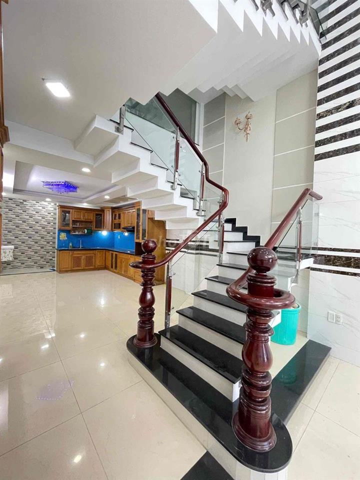 Nhà bán HXH 6m, KDC sầm uất, tiện kinh doanh
