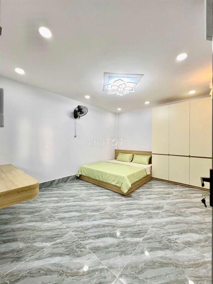Nhà Bán hẽm xe hơi diện tích khủng f6 gò vấp