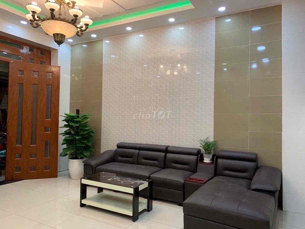 bán nhà vị trí đẹp, tiện ích xung quanh đầy đủ