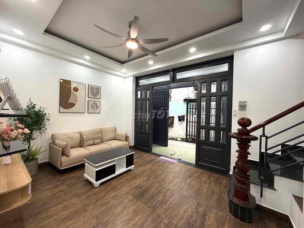 Nhà đẹp 4PN, Gò Vấp, Cách MT Quang Trung chỉ 10m