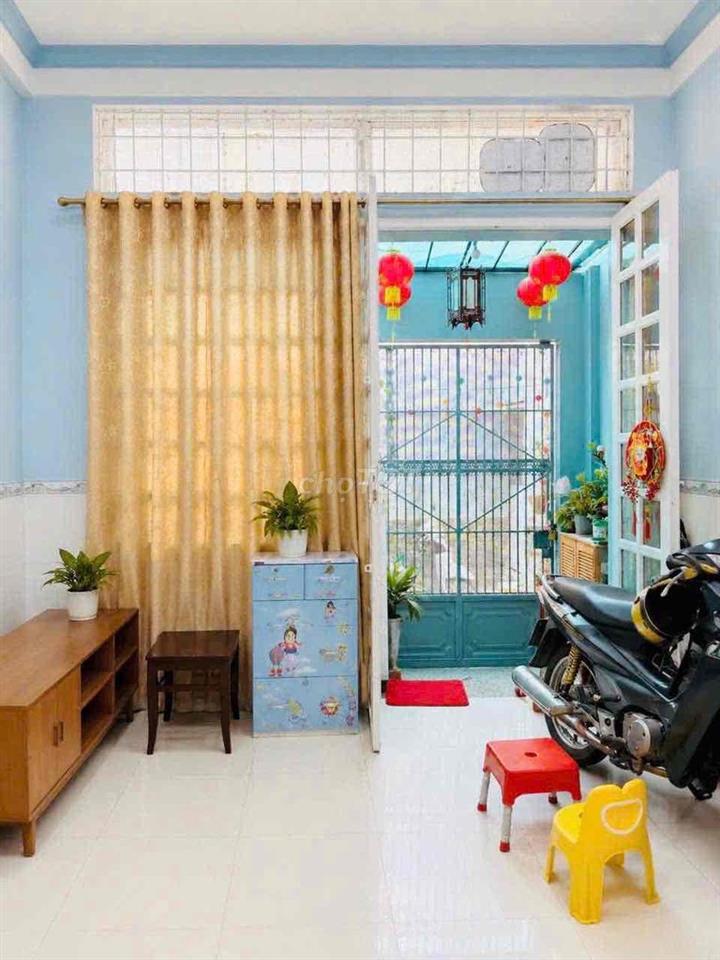 Nhà 4 tầng, Âu Cơ-Tân Bình