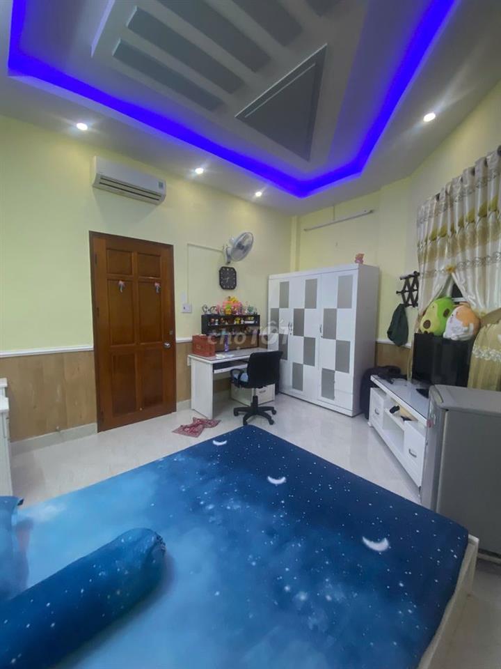 cần bán nhà gò vấp 