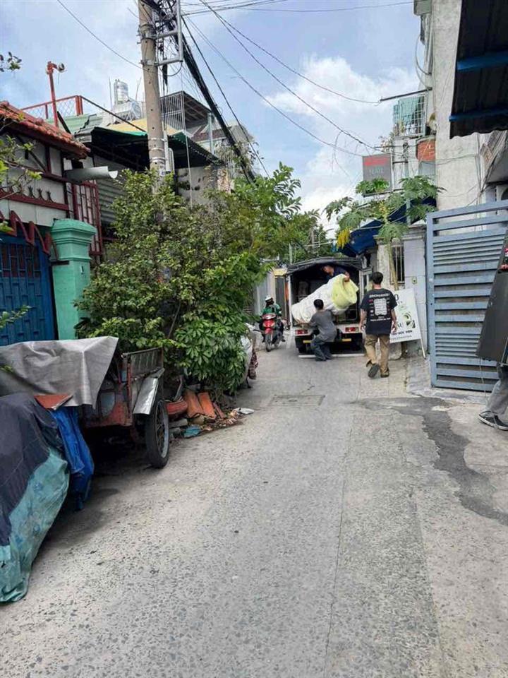 vợ chồng em cần bán lô đất trống