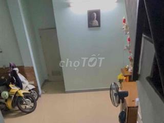 Bán nhà Đường Nguyễn Kiệm 39m2, 3 tầng, có sân thượng