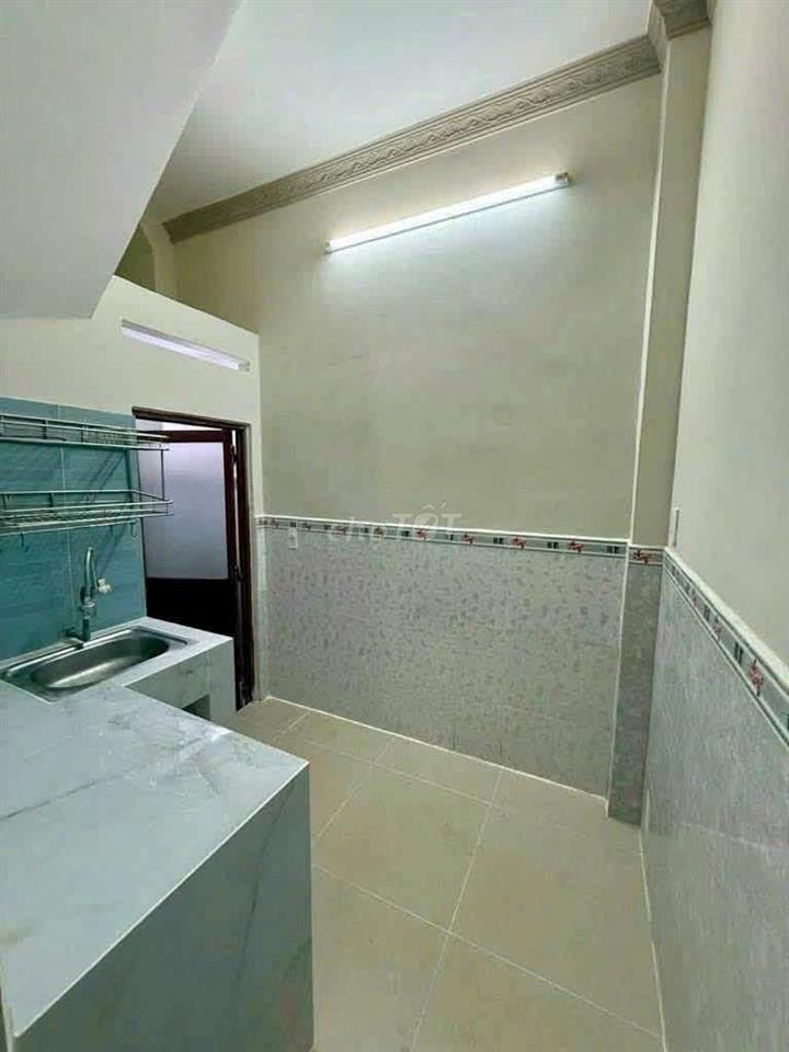 cho thuê nhà nguyên căn đường Quang Trung 