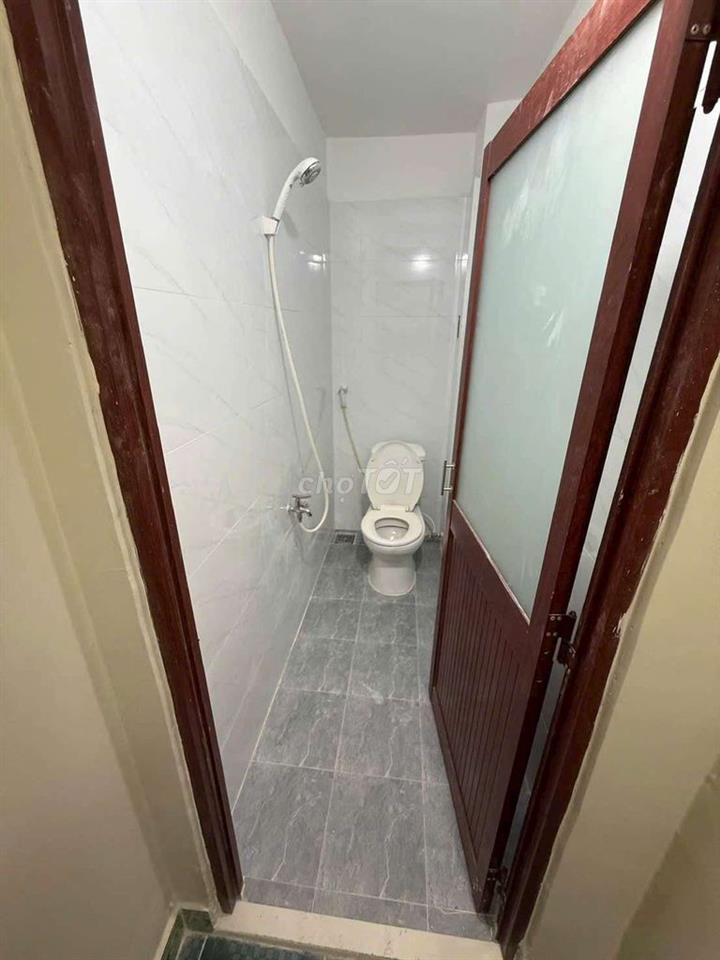 cho thuê nhà nguyên căn đường Quang Trung 