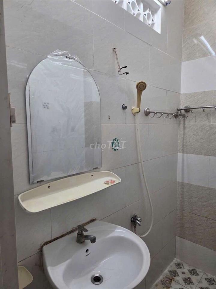 cho thuê nhà nguyên căn Huỳnh Văn nghệ 