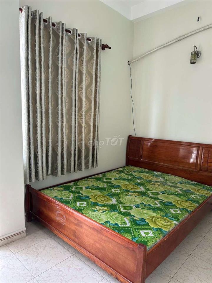 cho thuê nhà nguyên căn 4*10