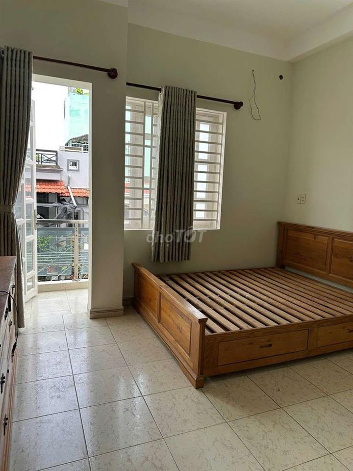 cho thuê nhà nguyên căn 4*10