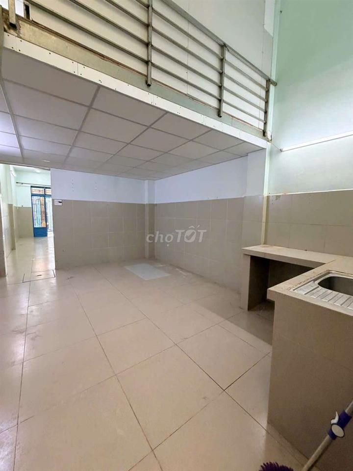 cho thuê nhà nguyên căn 4*18