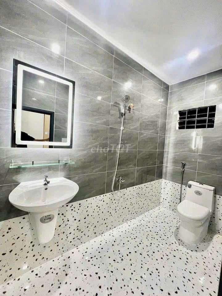 cho thuê nhà nguyên căn mới keng gò vấp 