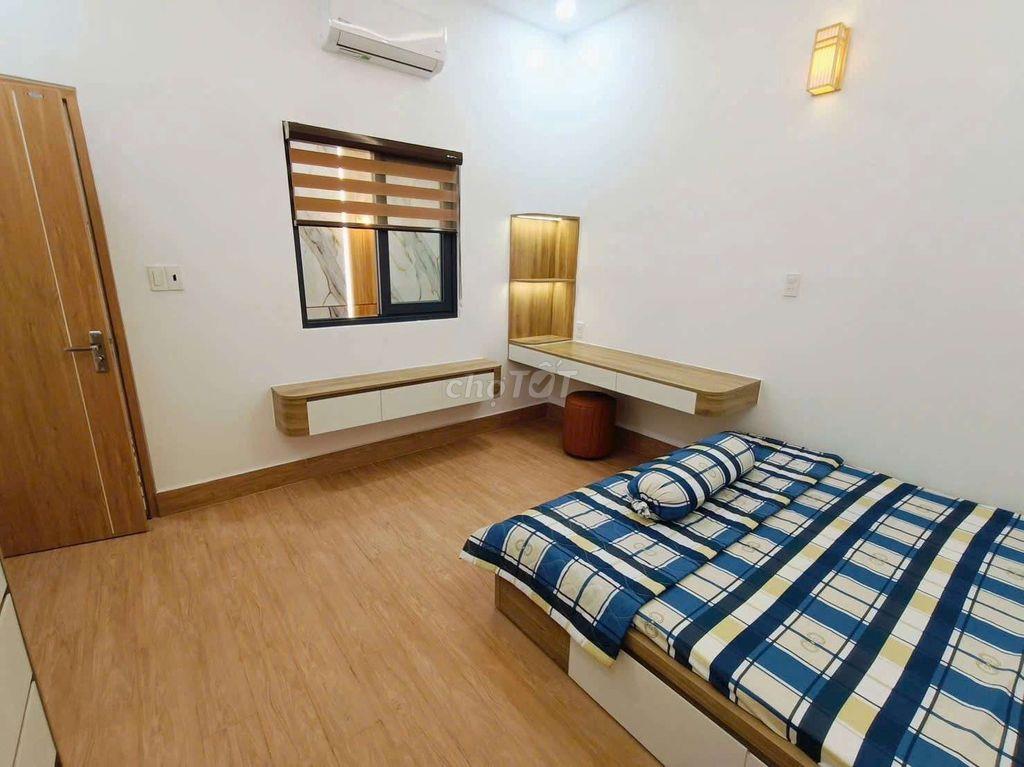 cho thuê nhà nguyên căn ngang gần 6 mét 