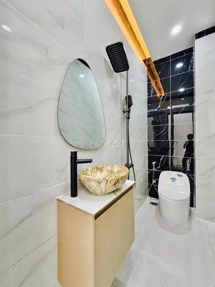 Nhà 1 xẹc 1 trệt lầu hẻm xe hơi tại Bùi Quang Là , Gò Vấp