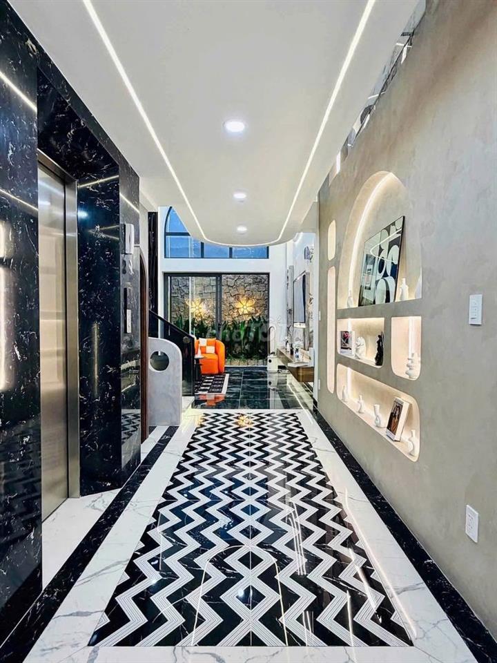 NHÀ PHỐ LUXURY XÂY MỚI 5 TẦNG 65M2  - HẺM XE TẢI 1 TRỤC - THANG MÁY