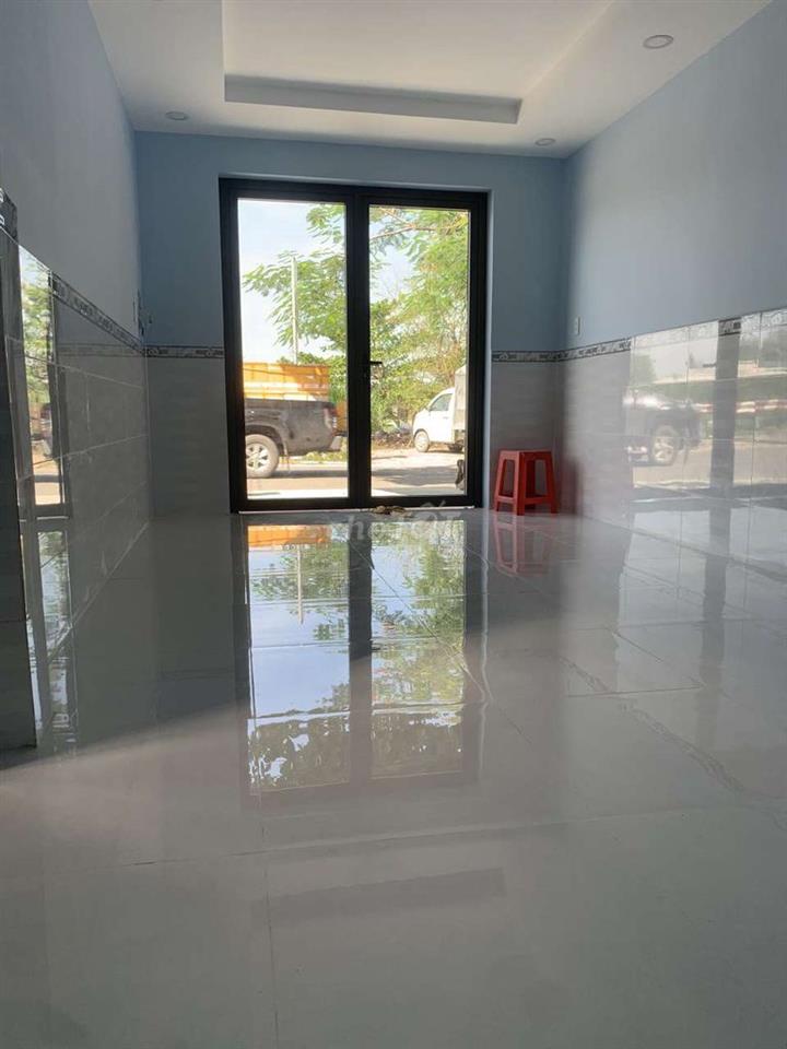 Nhà trệt lầu, mặt tiền đường lớn, Bùi Công Trừng, Đông Thạnh, Tphcm