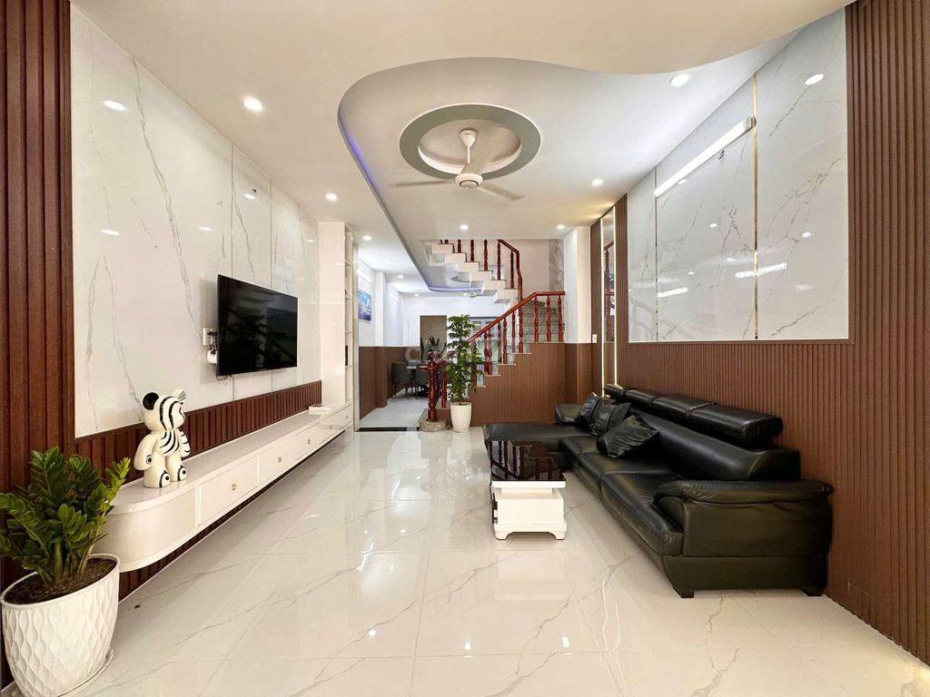 Nhà trệt, 2 lầu, khu dân cư, hẻm oto thông. Tô Ngọc Vân, Thới An,Tphcm