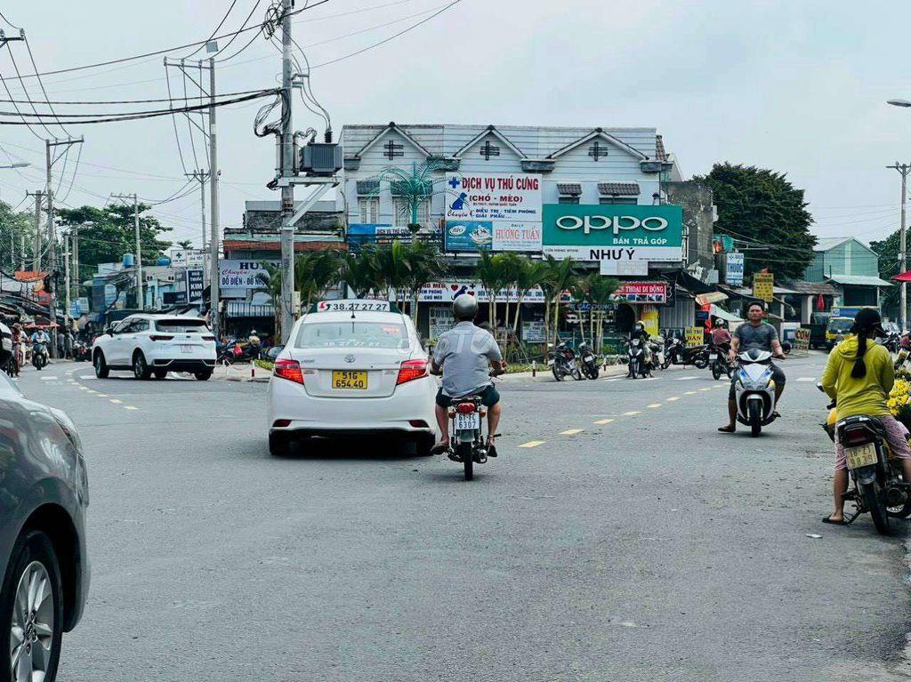 Nhà 2 mặt tiền, đường lớn Hà Huy Giáp, An Phú Đông, Tphcm