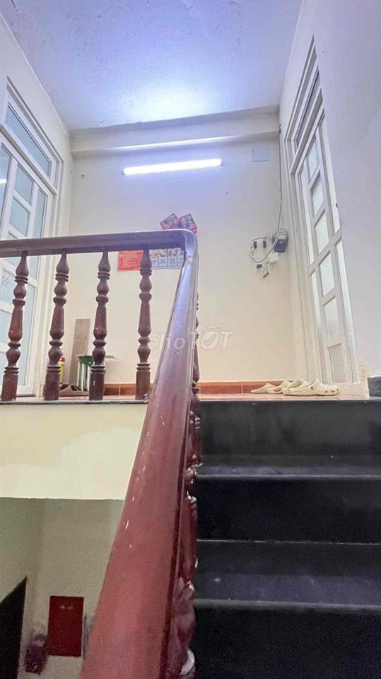 bán nhà hẻm xe hơi 1 trệt 3 lâầu 7 phòng ngủ tại gò vấp