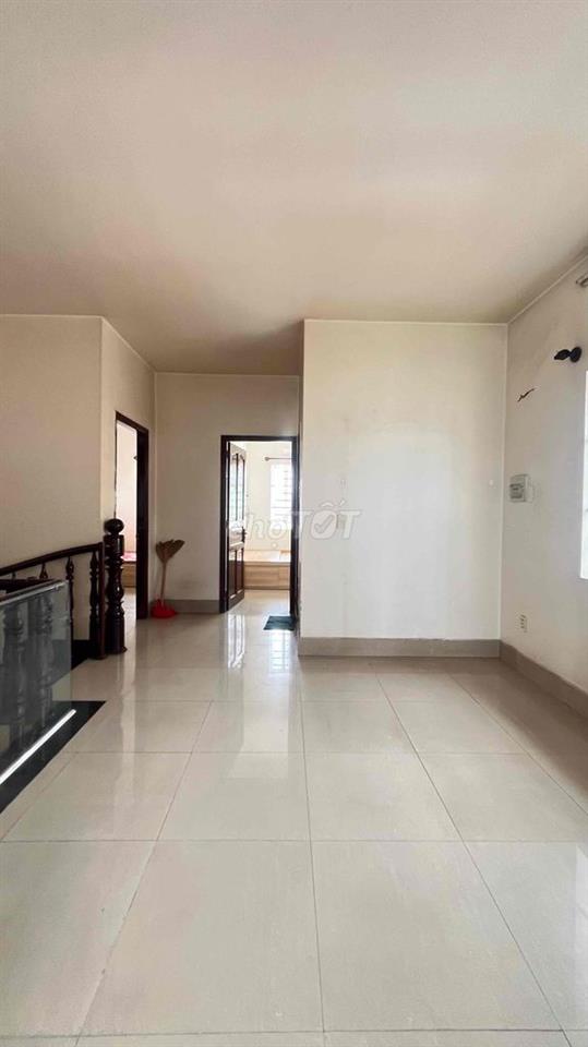 CHO THUÊ MẶT BẰNG 800m2 KINH DOANH ĐA NGÀNH NGHỀ TẠI LINH XUÁN
