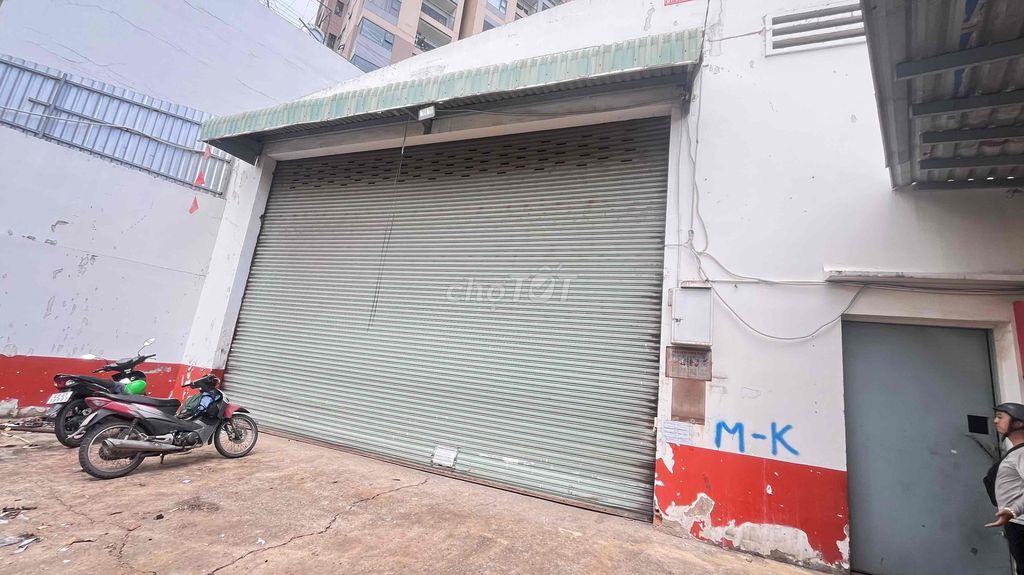 CHO THUÊ KHO 800m2 TẠI DĨ AN
