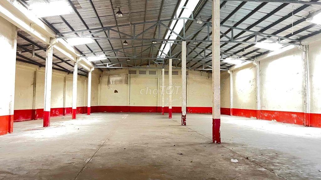 CHO THUÊ KHO 800m2 TẠI DĨ AN