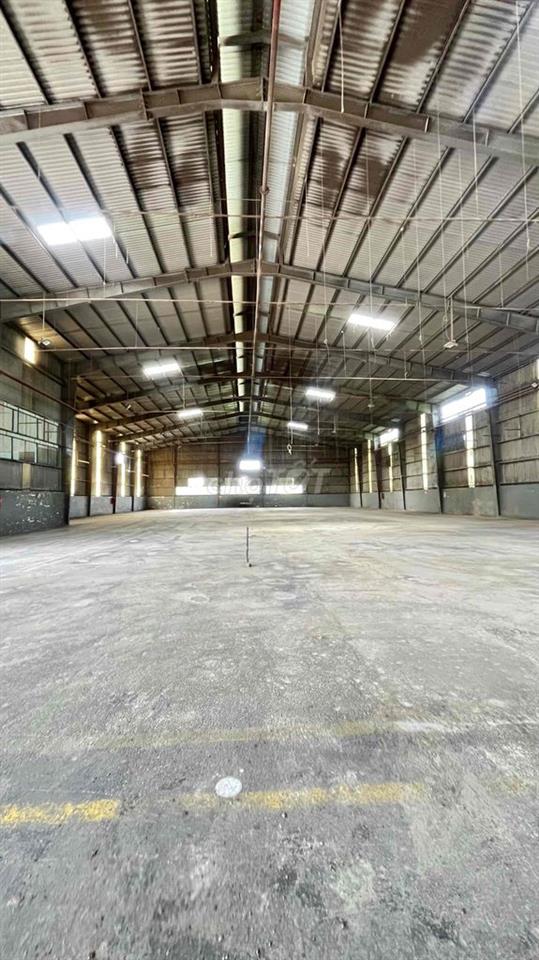 CHO THUÊ XƯỞNG 1900m2 GIÁ THUÊ 150 tr TẠI THUẬN AN