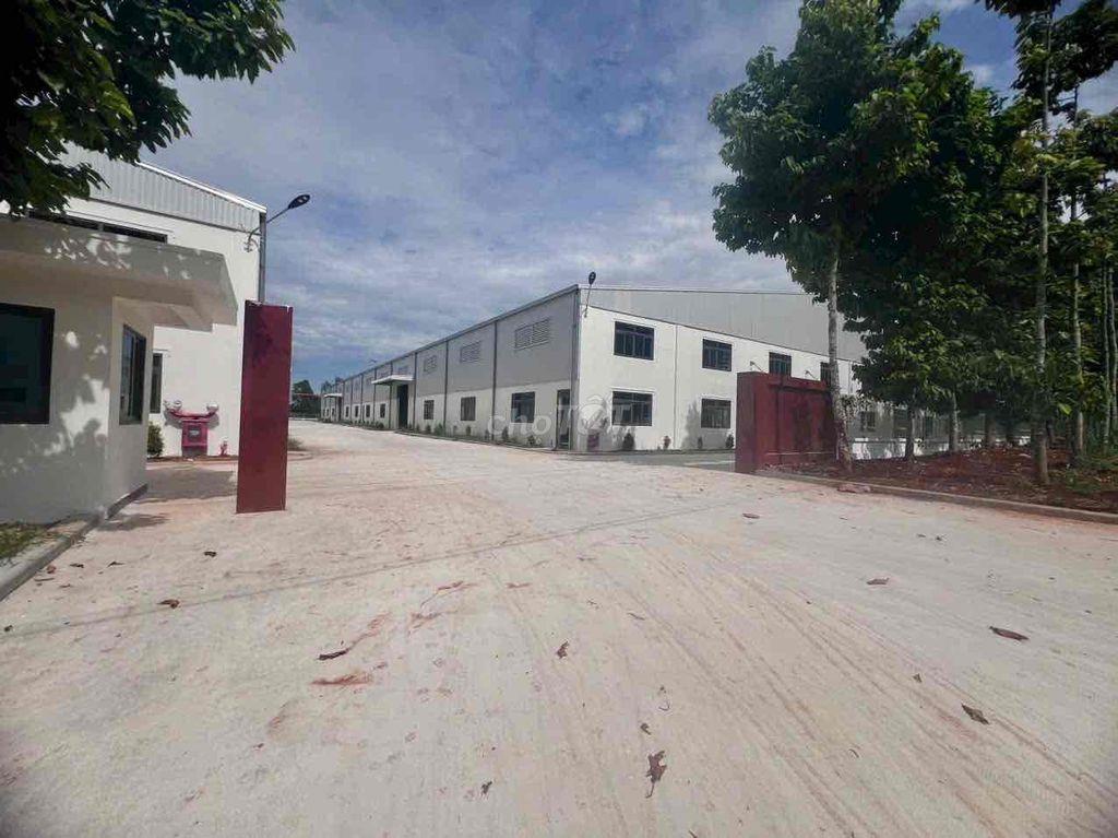 CHO THUÊ NHÀ XƯỞNG  TỔNG DT 13.000m2 CÓ NHÀ XƯỞNG 7129m2 TRONG KCN ĐN