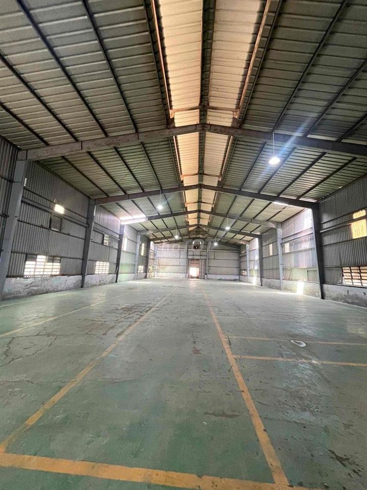 CHO THUÊ XƯỞNG KHUÔN VIÊN 1400m2 XƯỞNG 1100m2 GIÁ THUÊ 75tr/tháng