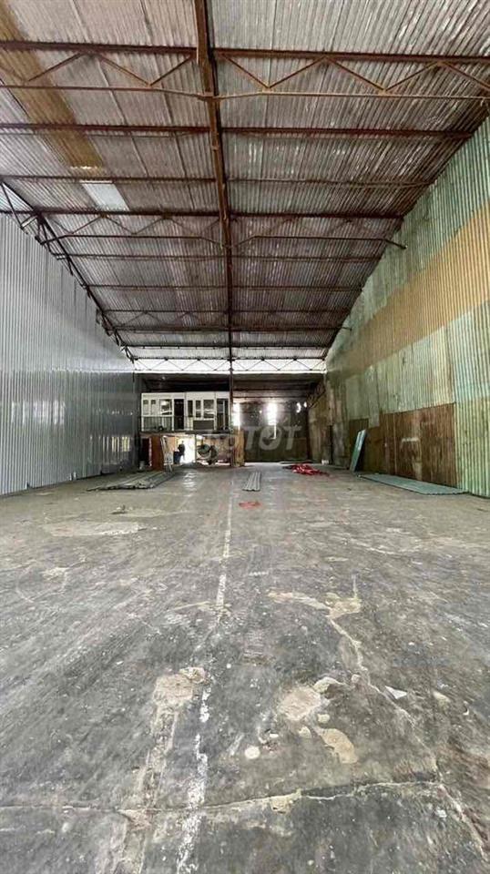 CHO THUÊ XƯỞNG 500m2 ĐƯỜNG XE 10t TẠI LINH XUÂN