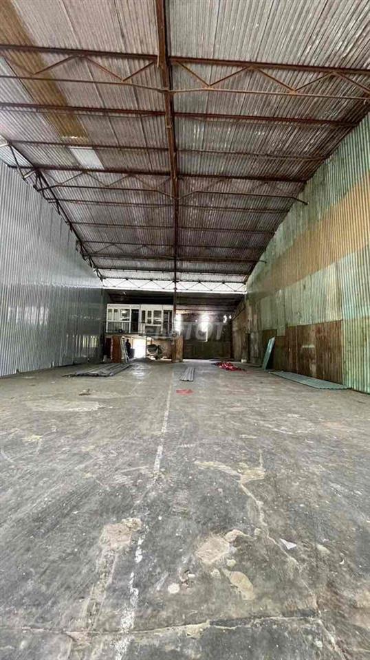 CHO THUÊ XƯỞNG 500m2 ĐƯỜNG XE 10t TẠI LINH XUÂN