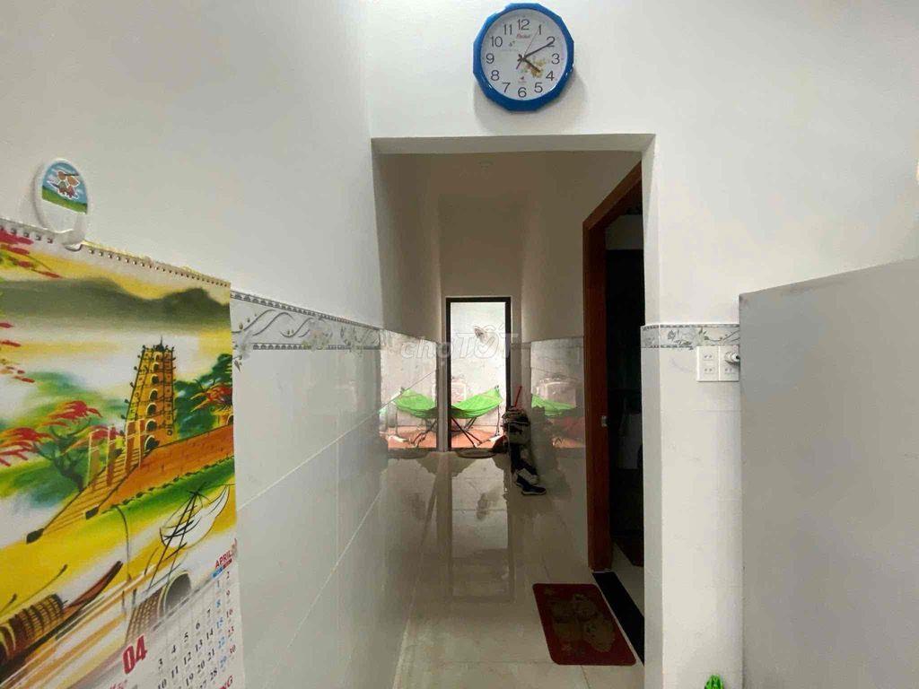 Cho thuê nhà trệt lầu, ngã tư Tân Thới Nhất Quận 12
