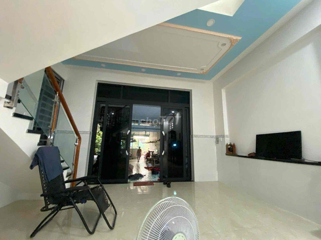 Cho thuê nhà trệt lầu, ngã tư Tân Thới Nhất Quận 12