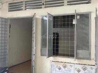Cho thuê nhà nguyên căn gẫn ngã tư Nguyễn Văn Lượng