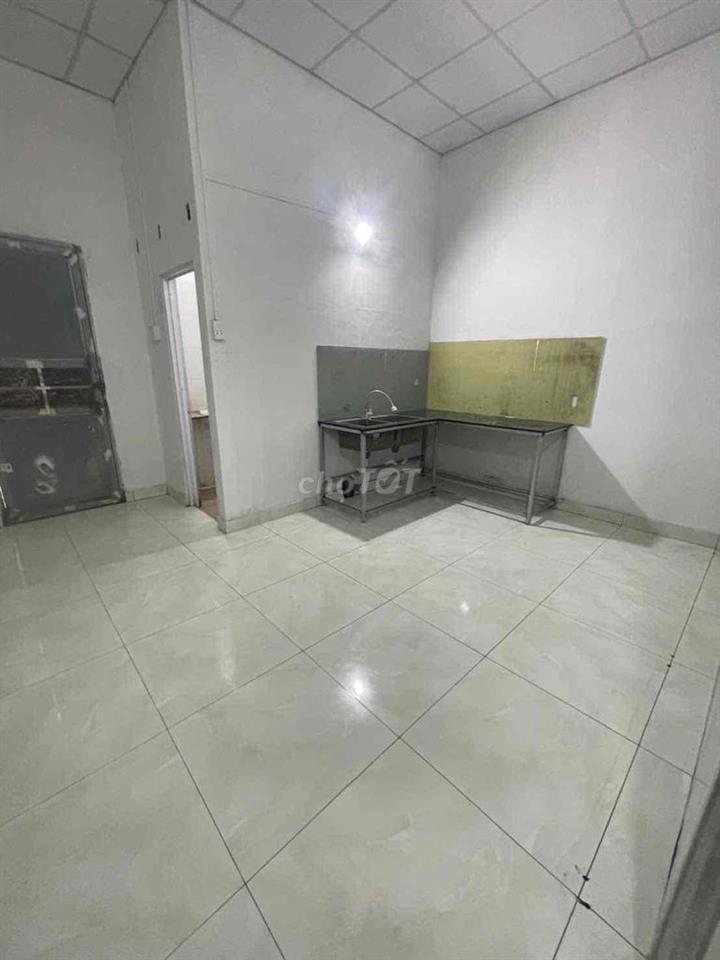 Cho thuê nhà nguyên căn gần cầu An Lộc Nguyễn Oanh