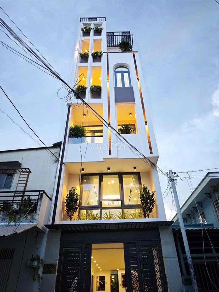 Cần tiền bán nhà xây tâm huyết để ở mặt tiền đường số