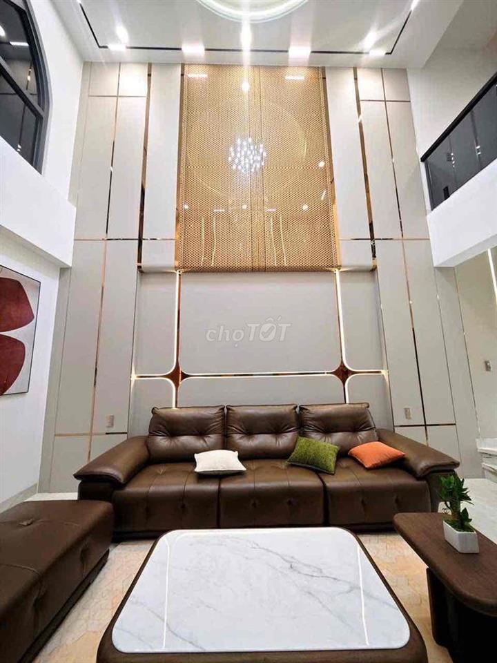 Cần tiền bán nhà xây tâm huyết để ở mặt tiền đường số