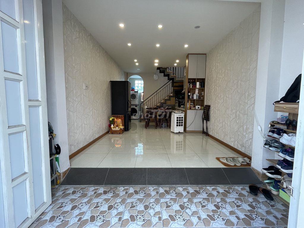 Nhà mới sạch đẹp, tối giản, hẻm xe hơi gần Lotte Mart Nguyễn Văn Lượng