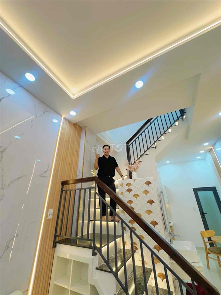 NGUYỄN SỸ SÁCH - 38M2 – 2 TẦNG – HẺM Ô TÔ - Đối Diện Chợ Tân Trụ