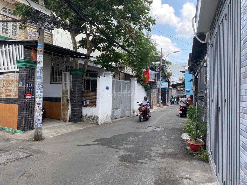 Bán Nhà Mǎt Tiền duong so 5 go vap