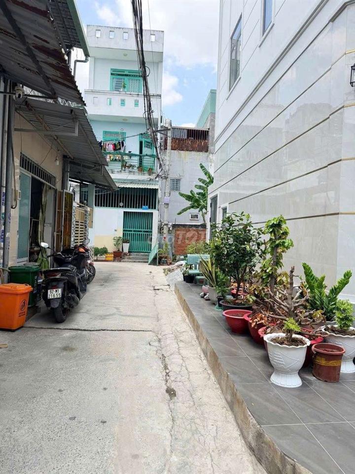 HH gửi dv Nhà Thạnh Lộc 16 sát Gò Vấp 4x9m 1 lầu hẻm xe hơi