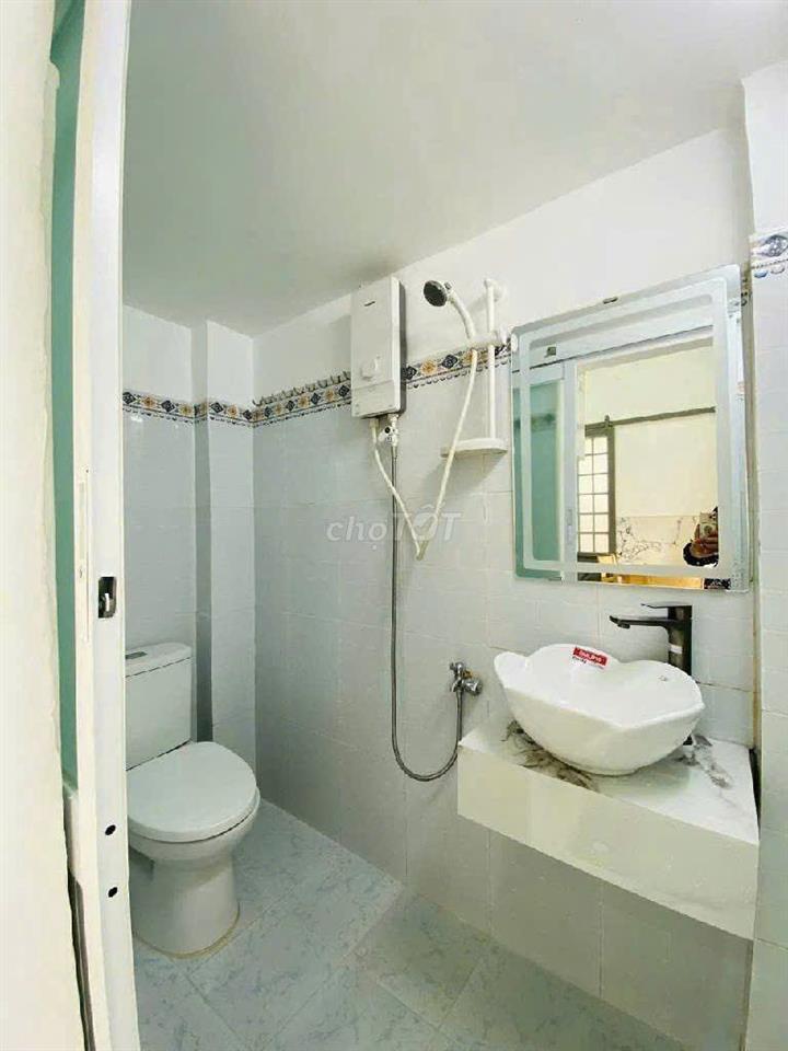 Bán nhà ngõ hẻm đường Nguyễn Văn Nghi