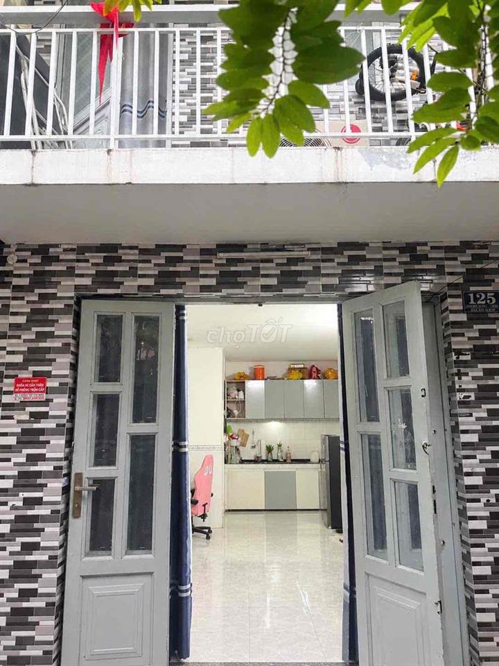 cần bán mặt tiên luong ngoc quyên ngan 3 dai 7 tong 21 m đang cho thue